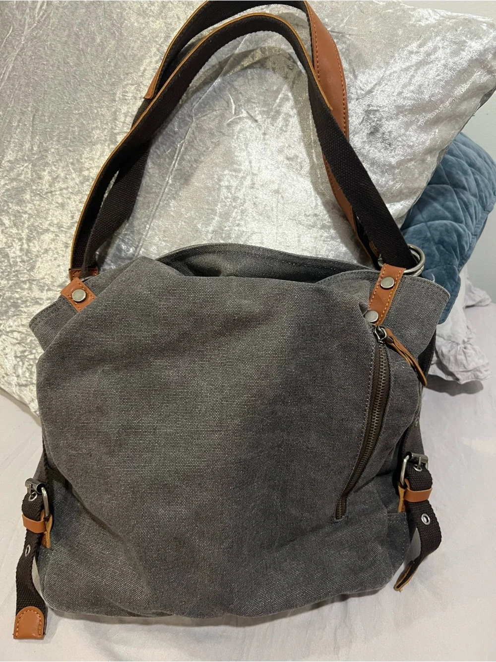 Shangri-La stylish gray